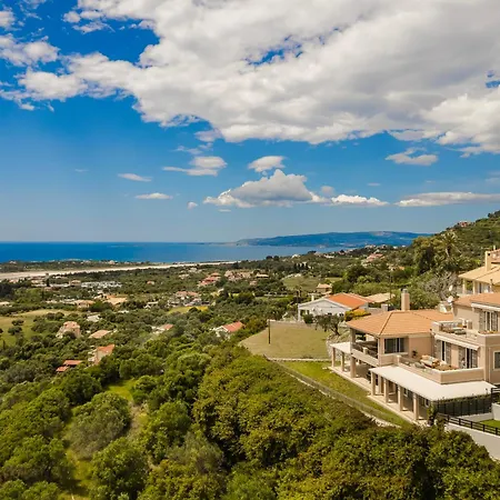 アパート Alma Luxury Residences - Gaia 2